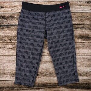 Nike Women's Size Large Printed Capri Leggings #2460
